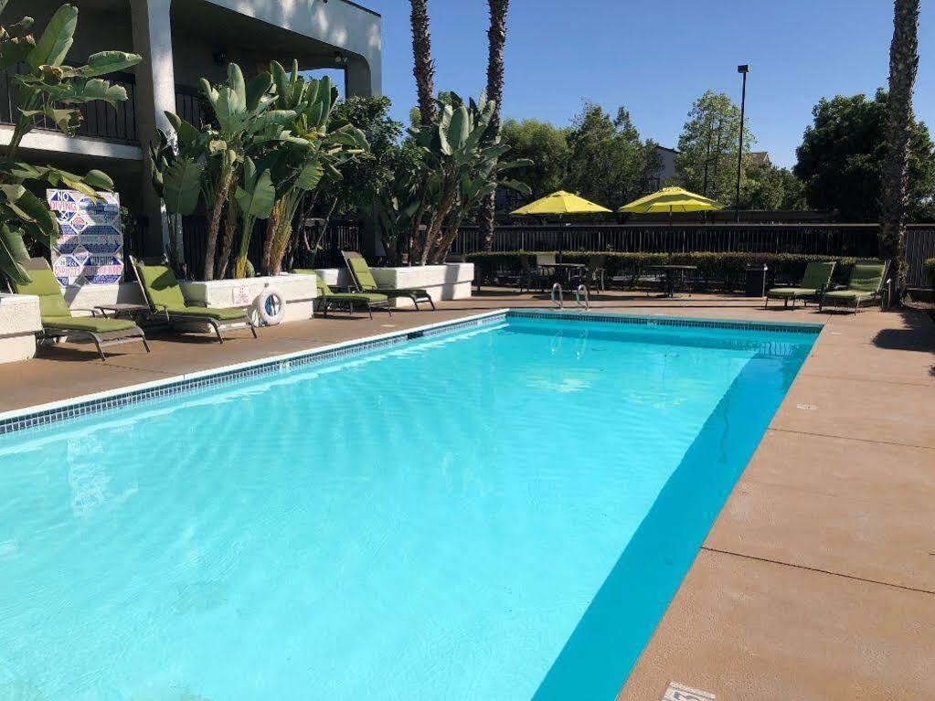 Quality Inn Riverside Near Ucr And Downtown Экстерьер фото